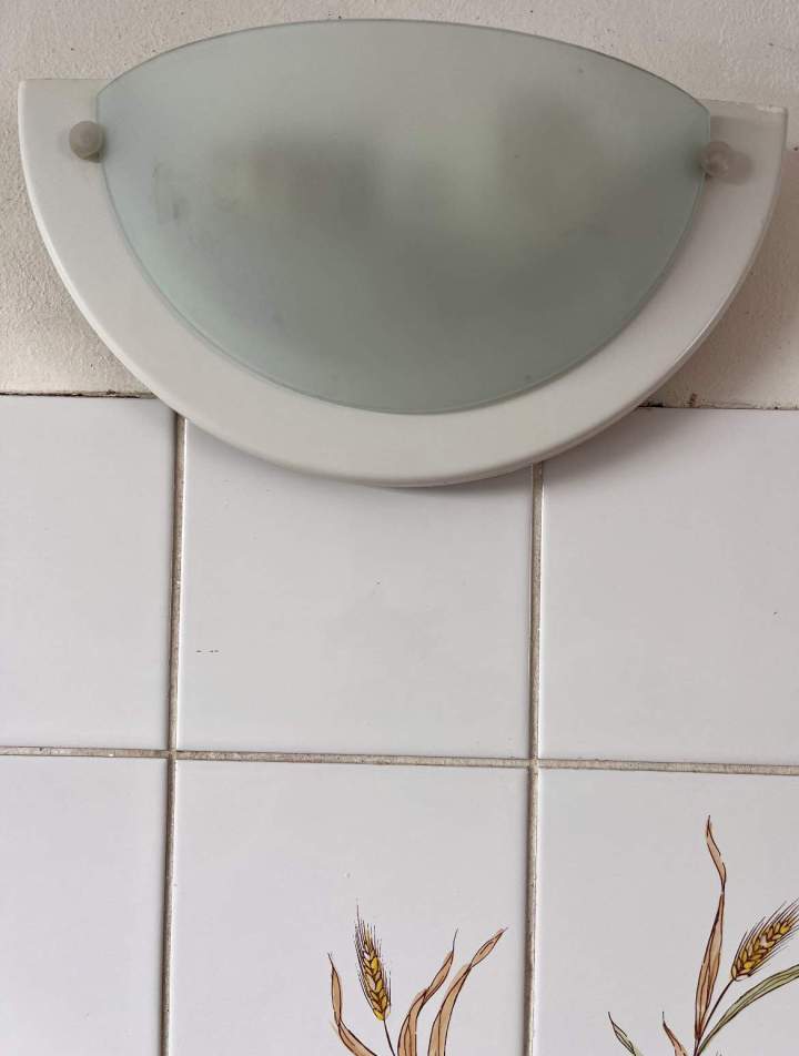 Lampe après nettoyage La Réunion
